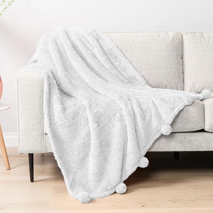 Pavilia White Sherpa Throw Blanket - Image 2