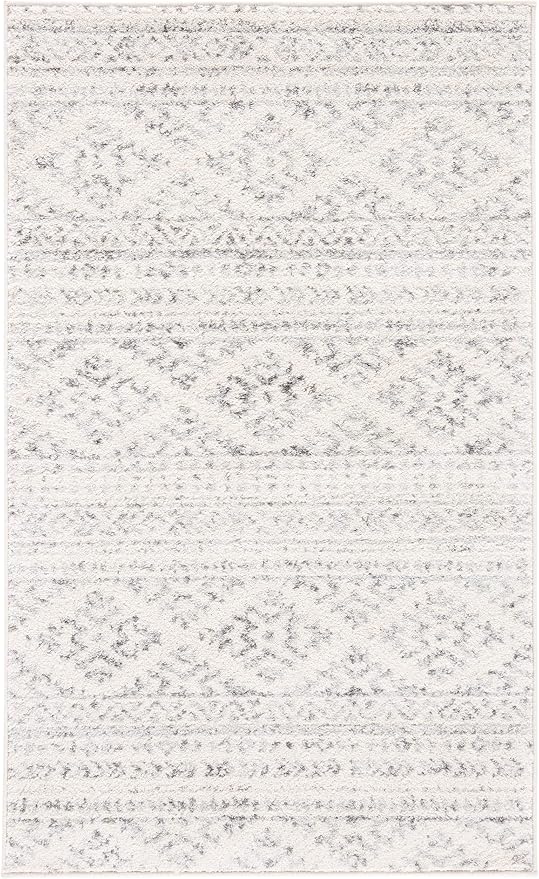 SAFAVIEH Tulum Collection Accent Rug by SAFAVIEH