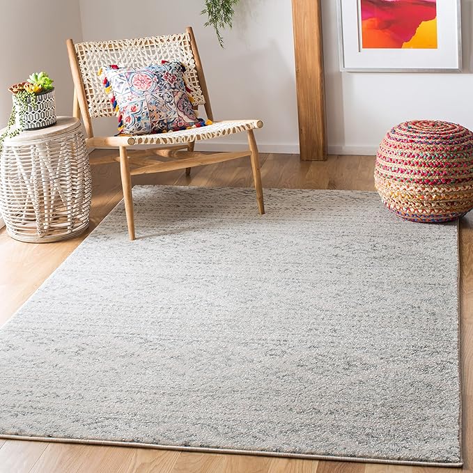 SAFAVIEH Area Rug 6x9 by SAFAVIEH