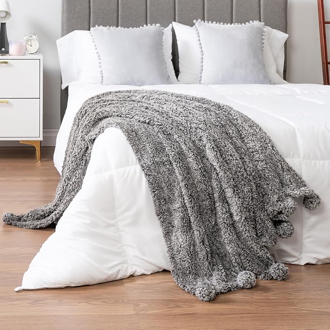 PAVILIA Grey Sherpa Throw Blanket - Image 5