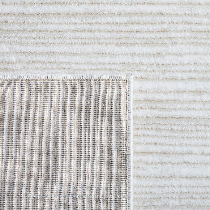 SAFAVIEH Area Rug 6x9 - Image 8