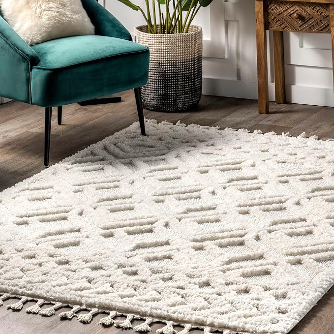 nuLOOM Akia Lattice High/Low Tassel Area Rug - Image 8