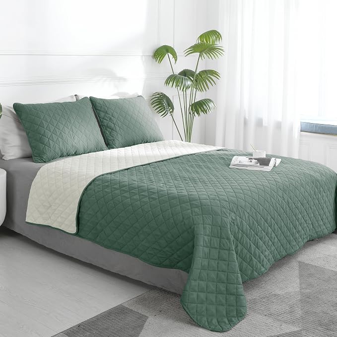 Easy-Going Full/Queen Size Reversible Quilt Set by Easy-Going