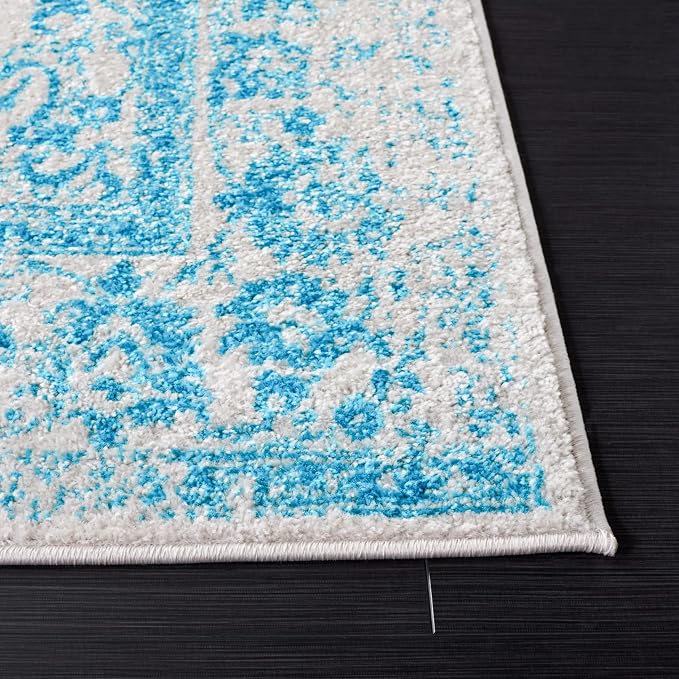 SAFAVIEH Area Rug 4x6 - Image 3