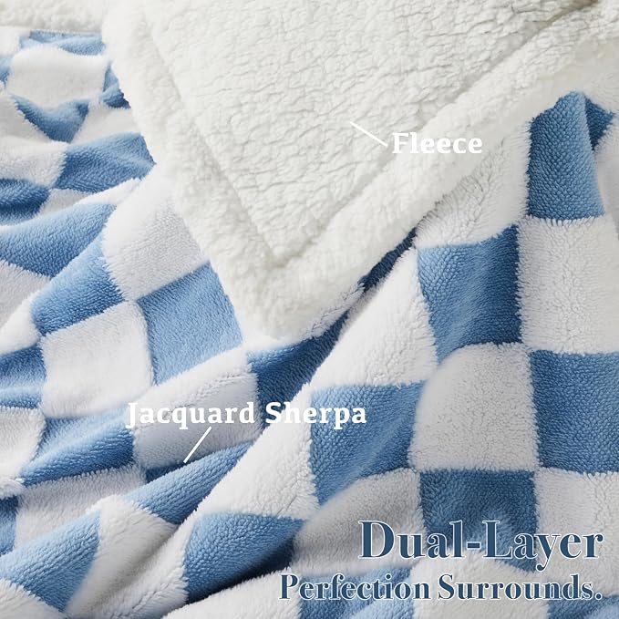 Checkered Dog Blanket, Cute Aesthetic Style Fluffy Fleece Pets Blanket - Image 4