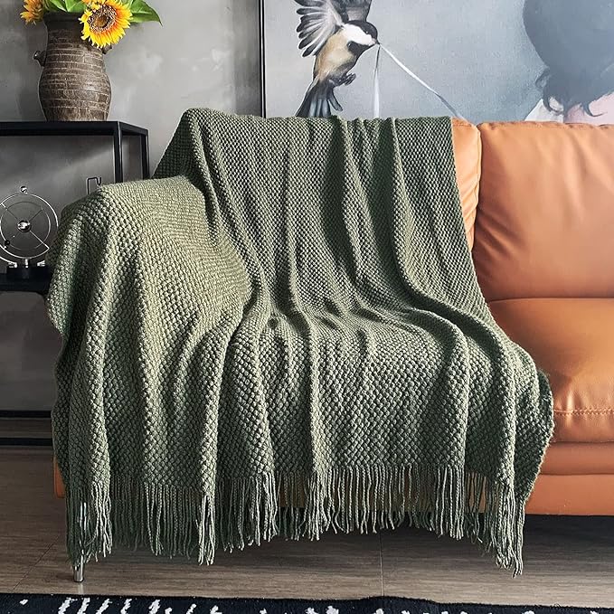 LOMAO Knitted Throw Blanket - Image 2