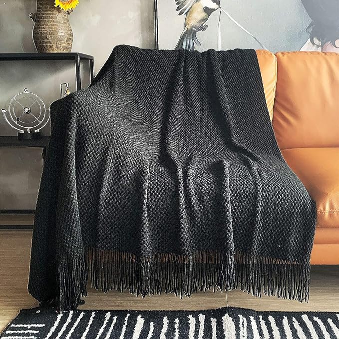 LOMAO Knitted Throw Blanket by LOMAO