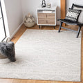 SAFAVIEH Area Rug 4x6 by SAFAVIEH