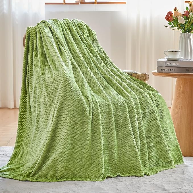 NEWCOSPLAY Super Soft King Blanket Green Premium Silky Flannel Fleece Leaves - Image 7
