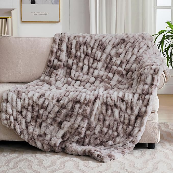 Ultra Soft Luxury Faux Fur Throw Blanket - Image 8