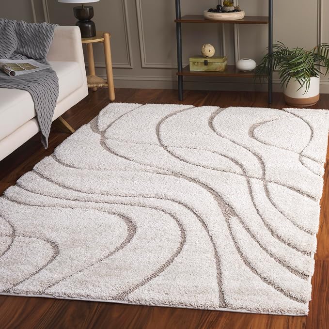 SAFAVIEH Florida Shag Collection Area Rug by SAFAVIEH