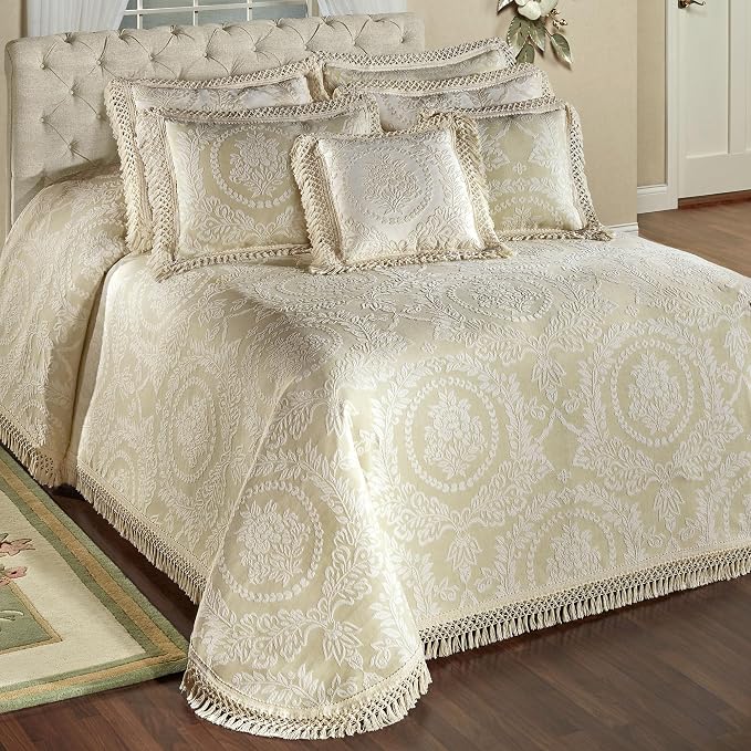 Timeless Vintage Style Bedding by TouchofClass