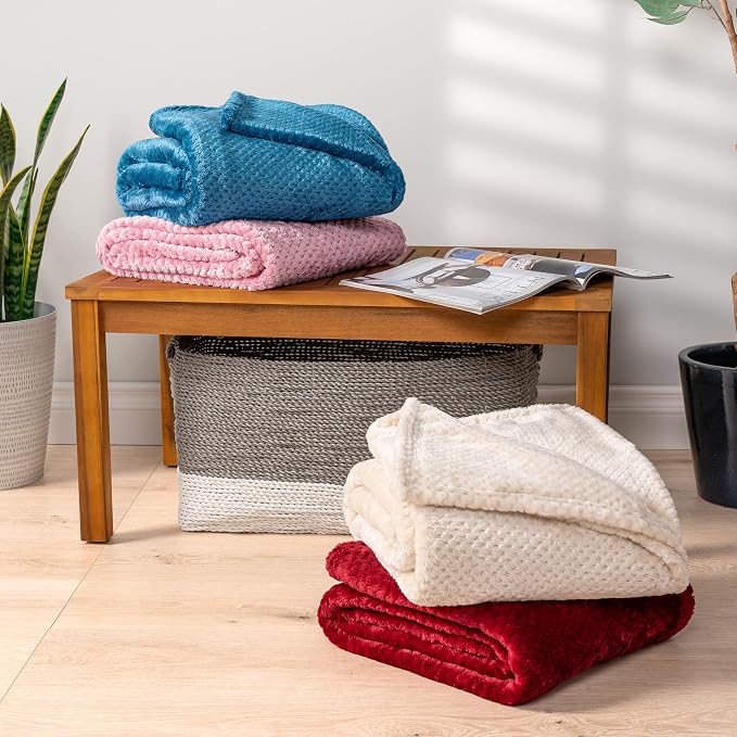 PAVILIA Light Pink Throw Blanket - Image 7