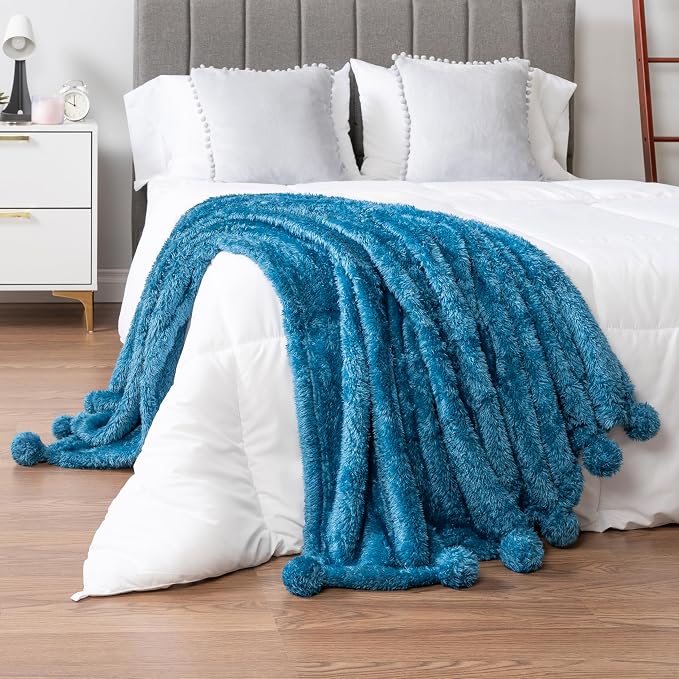 PAVILIA Teal Sherpa Throw Blanket - Image 5