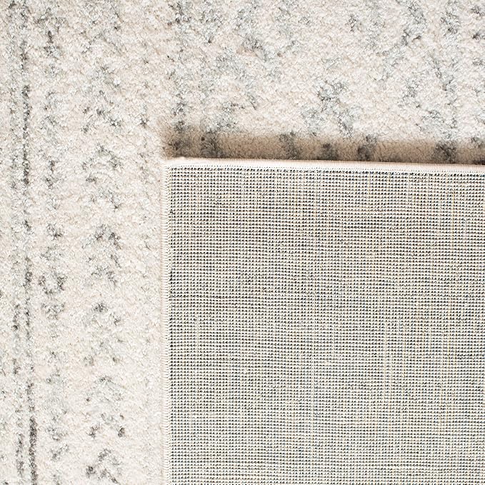 SAFAVIEH Area Rug 6x9 - Image 9