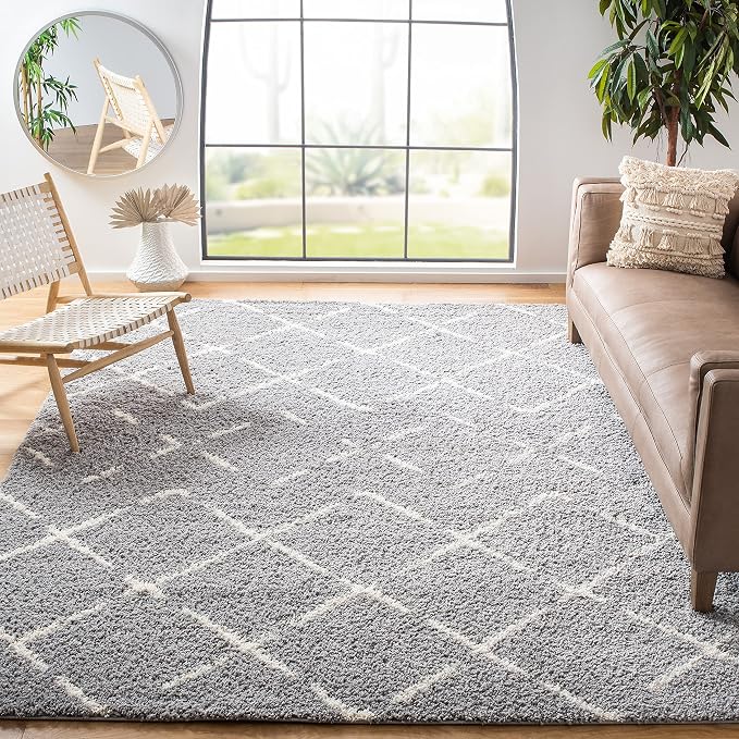 SAFAVIEH Area Rug 11x15 by SAFAVIEH