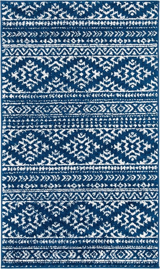 SAFAVIEH Area Rug 3x5 - Image 3