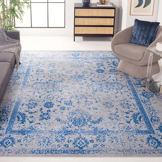 SAFAVIEH Area Rug 8x10 by SAFAVIEH