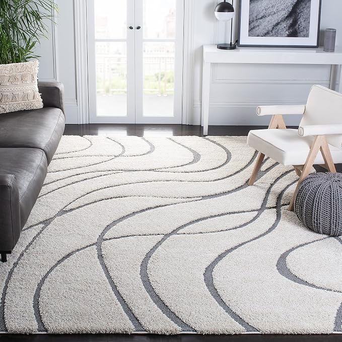 SAFAVIEH Florida Shag Collection Area Rug by SAFAVIEH