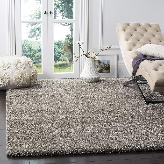 SAFAVIEH Milan Shag Collection Area Rug by SAFAVIEH