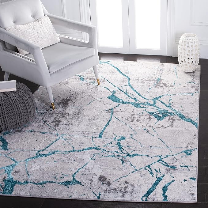 SAFAVIEH Amelia Collection Accent Rug by SAFAVIEH