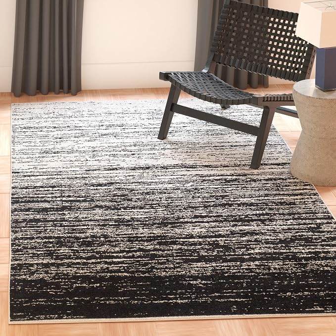 SAFAVIEH Area Rug 3x5 by SAFAVIEH