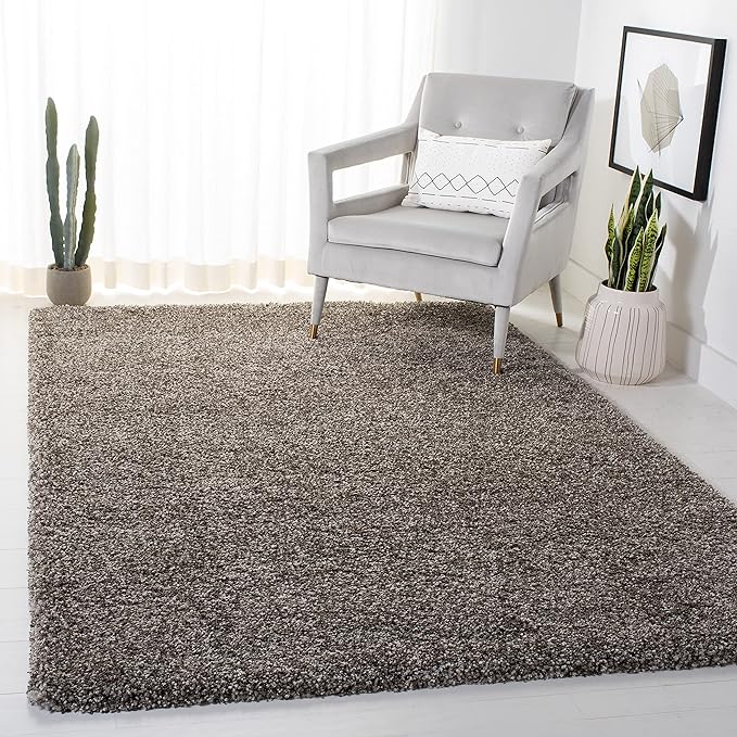 SAFAVIEH Milan Shag Collection Area Rug by SAFAVIEH