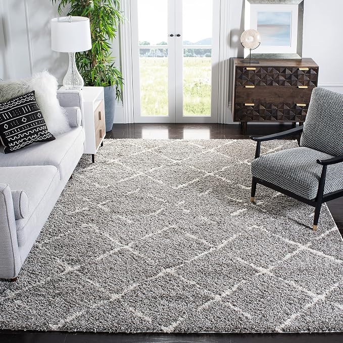 SAFAVIEH Area Rug 10x14 by SAFAVIEH