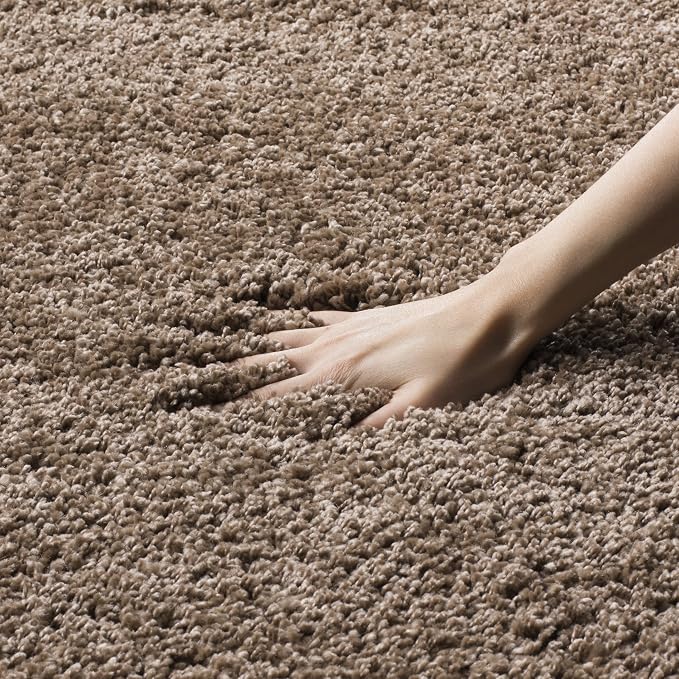 SAFAVIEH Milan Shag Collection Runner Rug - Image 8