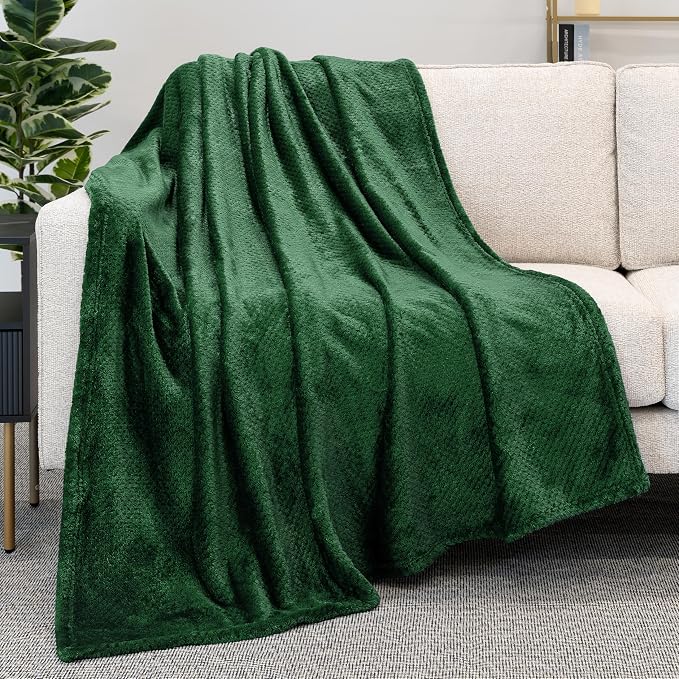 PAVILIA Emerald Green Throw Blanket - Image 5