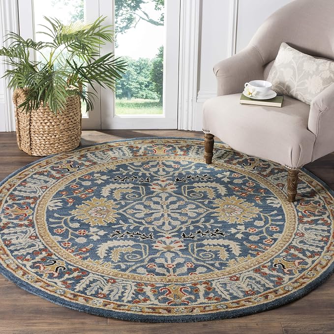 SAFAVIEH Antiquity Collection Area Rug by SAFAVIEH